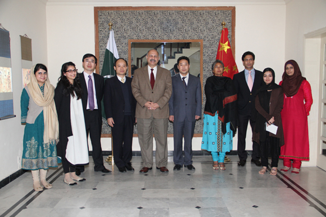 PCI hosts CICIR delegation from China